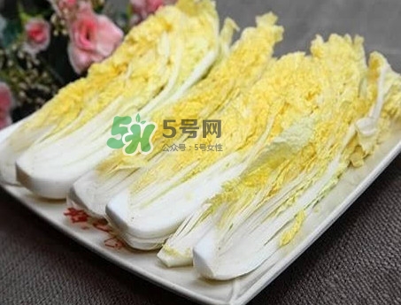 娃娃菜是轉(zhuǎn)基因蔬菜嗎？娃娃菜是涼性的嗎