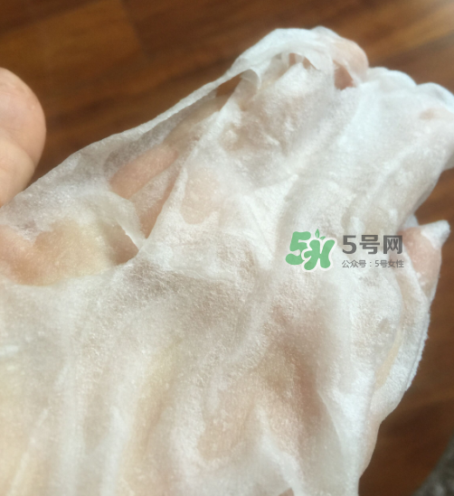 伊貝詩面膜怎么樣？伊貝詩面膜有熒光劑嗎？