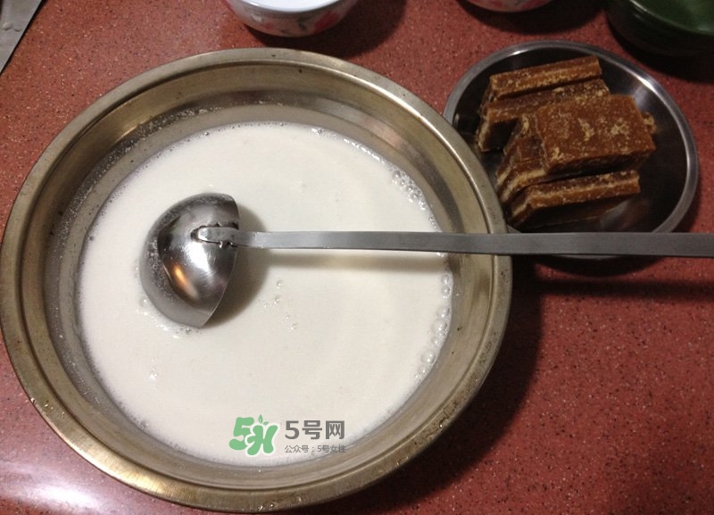 馬蹄糕怎么做才有彈性？馬蹄糕不凝固怎么補(bǔ)救？
