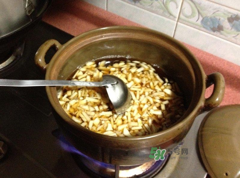 馬蹄糕怎么做才有彈性？馬蹄糕不凝固怎么補(bǔ)救？