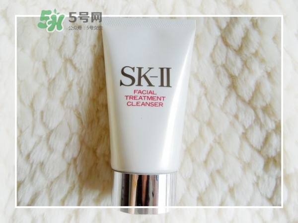 SK2護(hù)膚潔面霜怎么樣？sk2潔面霜是洗面奶嗎？
