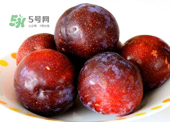 黑布林可以和葡萄一起吃嗎？黑布林和葡萄一起吃好嗎？