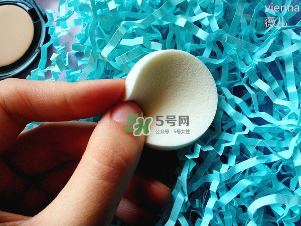 Bobbi Brown芭比波朗粉凝霜怎么樣？芭比波朗無感持妝粉凝霜好用嗎？