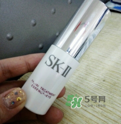 skii眼部神仙水怎么用？sk2眼部精華乳使用方法
