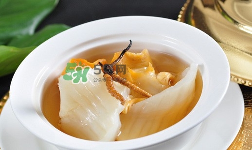 產(chǎn)后吃燕窩好還是花膠？花膠和燕窩可以一起吃嗎？