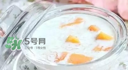 燕窩里面含有激素嗎？燕窩兒童吃了會不會性早熟？