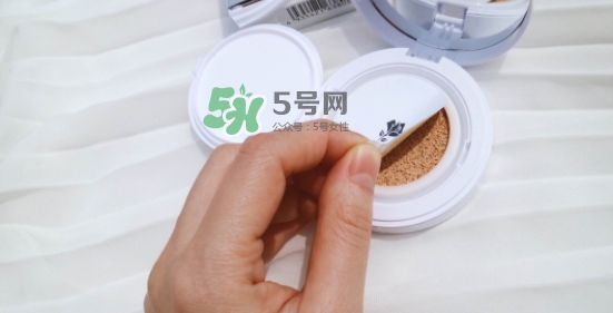 蘭蔻小粉盒氣墊怎么樣？蘭蔻小粉盒氣墊好用嗎