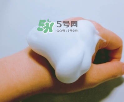 妮維雅氨基酸洗面奶怎么樣？妮維雅氨基酸潔面慕斯價格