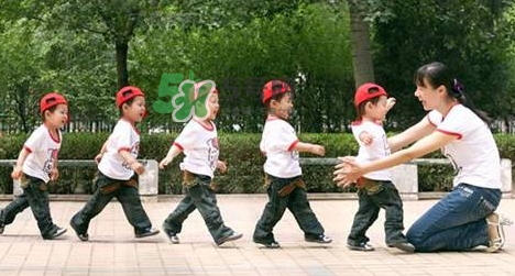 想生多胞胎怎樣調(diào)理？多胞胎國(guó)家補(bǔ)貼多少錢？