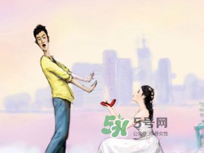 女生怎么撩男生？女生如何追到男神？