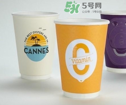 一次性紙杯可以裝開水嗎？能不能用一次性紙杯喝熱水？
