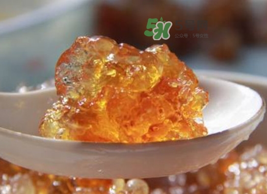 桃膠是怎么形成的？桃膠是什么做的