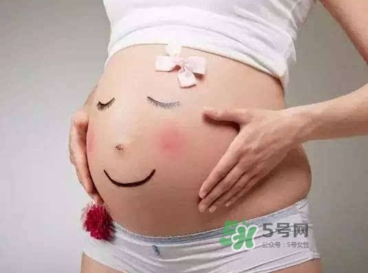 孕期為什么會(huì)水腫？孕期手腳腫怎么辦？