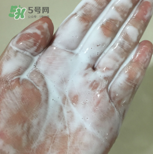 理膚泉潔面啫喱怎么樣？理膚泉潔面啫喱好用嗎？