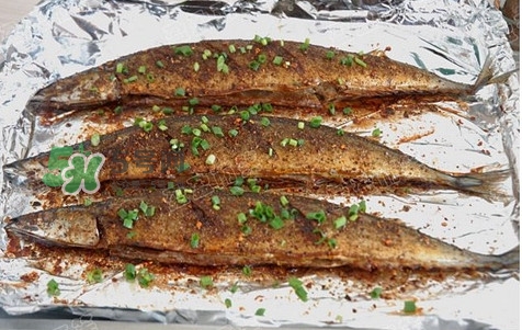 秋刀魚怎么烤好吃？用烤箱烤秋刀魚多少溫度合適