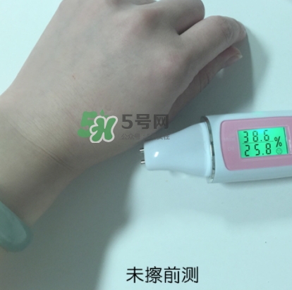 hr黑繃帶對痘痘有用嗎？赫蓮娜黑繃帶面霜使用心得