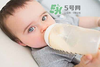 母乳和奶粉能混在一起吃嗎？母乳和奶粉混合喂養(yǎng)好嗎？