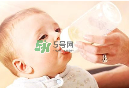 母乳和奶粉能混在一起吃嗎？母乳和奶粉混合喂養(yǎng)好嗎？