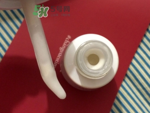 神仙水和小燈泡哪個好？神仙水和小燈泡使用順序