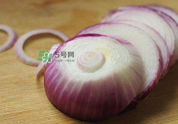 魷魚可以和洋蔥一起炒嗎？洋蔥能和魷魚一起吃嗎