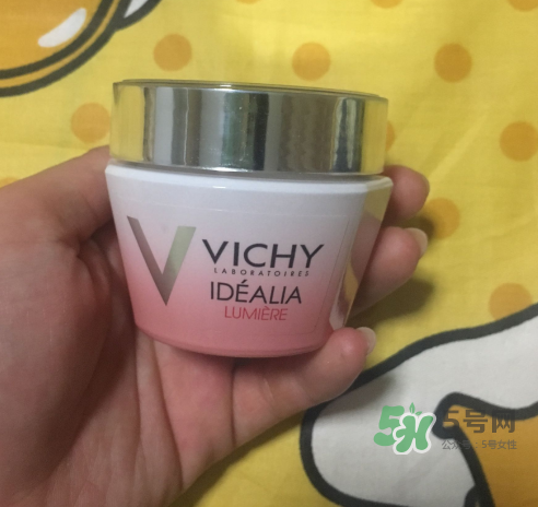 薇姿水光煥白乳霜怎么樣？薇姿水光煥白乳霜好用嗎？