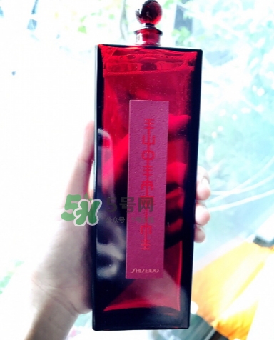 資生堂紅色蜜露搭配什么乳液？紅色蜜露搭配什么使用