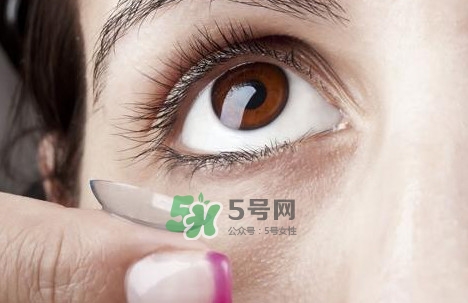 配個隱形眼鏡多少錢？隱形眼鏡日拋多少錢