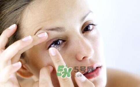 配個隱形眼鏡多少錢？隱形眼鏡日拋多少錢
