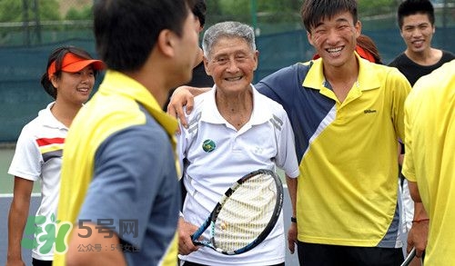 為什么癌癥發(fā)現(xiàn)就是晚期？癌癥晚期能活多久一般？