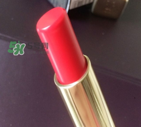 嬌蘭親親唇膏白管和黑管哪個(gè)好？嬌蘭白管和黑管區(qū)別