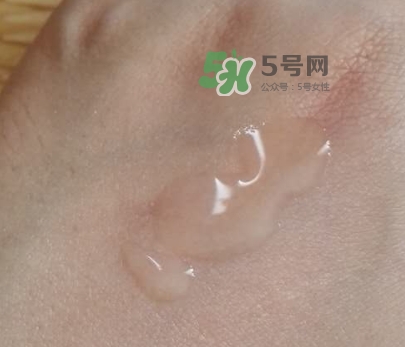 悅木之源菌菇水是爽膚水嗎？悅木之源菌菇水是精華嗎