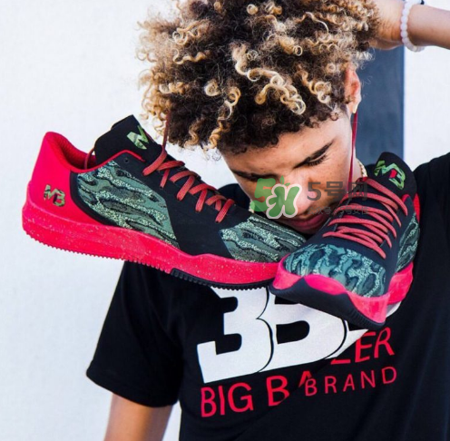 球哥品牌bbb lamelo ball首款個人簽名球鞋mb1多少錢？