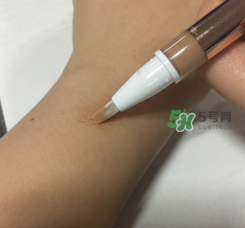 歐萊雅遮瑕筆怎么用？歐萊雅遮瑕筆使用方法