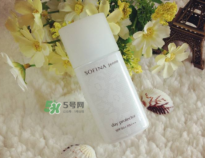 蘇菲娜白蕾絲防水嗎？蘇菲娜白蕾絲悶痘嗎？