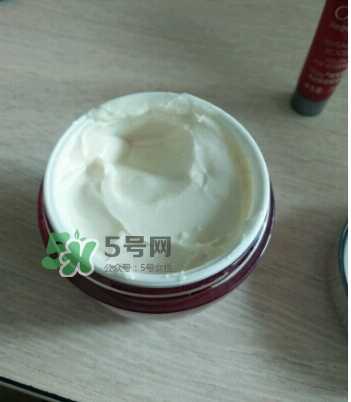 olay玉蘭油大紅瓶一套多少錢？olay大紅瓶專柜多少錢