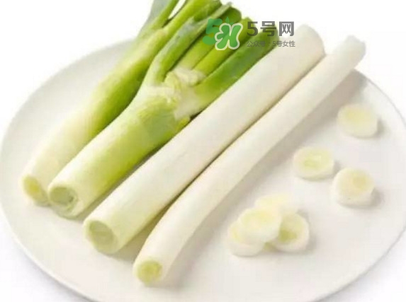 大蔥怎么去除農(nóng)藥殘留？大蔥怎么清洗干凈
