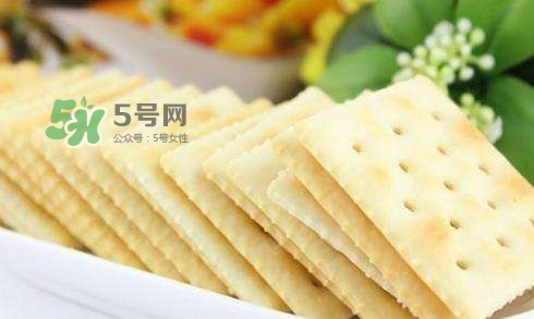 孕婦能吃蘇打餅干嗎？孕婦吃蘇打餅干好嗎？