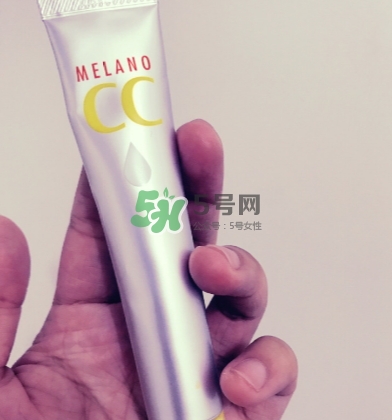 olay小白瓶和樂敦cc美容液哪個好？olay小白瓶和樂敦cc順序