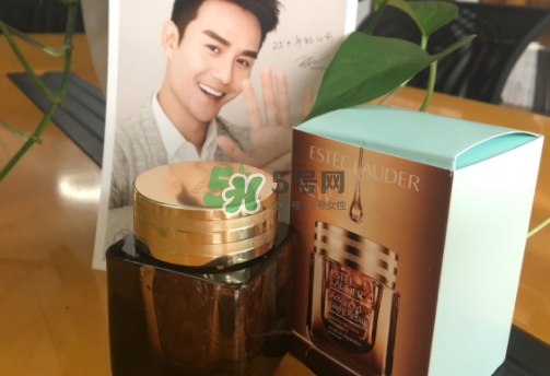 雅詩蘭黛小棕瓶膠囊多少錢？小棕瓶安瓶膠囊專柜價(jià)格