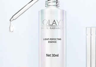 olay淡斑小白瓶和olay光感小白瓶哪個好？