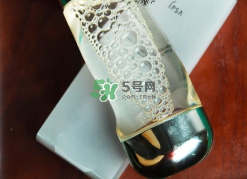ipsa流金水是玻璃瓶嗎？流金水是塑料的嗎