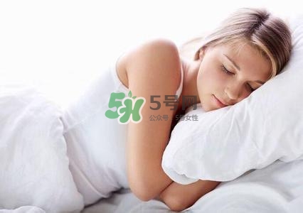 孕婦睡姿會(huì)影響寶寶嗎？孕婦睡姿對(duì)寶寶的影響