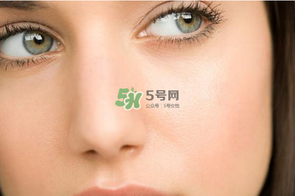 眼霜會(huì)導(dǎo)致脂肪粒嗎？怎么選擇適合自己的眼霜？