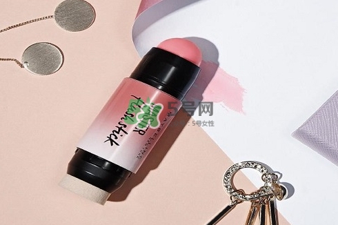 美寶蓮微醺氣色感應(yīng)腮紅棒怎么樣？美寶蓮腮紅棒怎么用