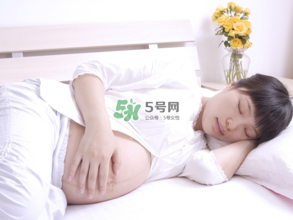 孕婦左側臥怎么睡舒服？孕婦左側臥位