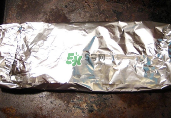 錫紙有毒嗎？錫紙是鋁箔紙嗎？