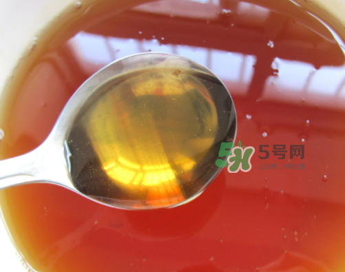 月餅為什么要用轉(zhuǎn)化糖漿？做月餅的轉(zhuǎn)化糖漿是什么？