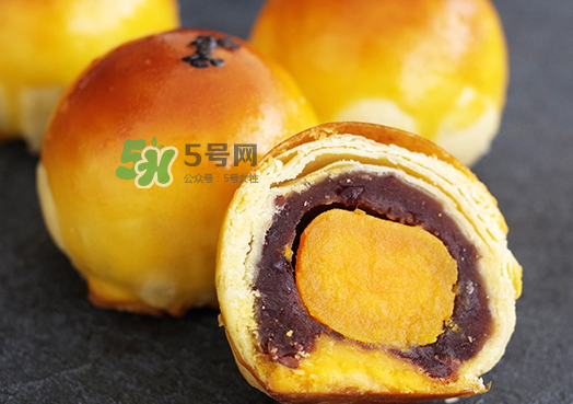 蛋黃酥多少錢一個(gè)？蛋黃酥多少錢一盒？