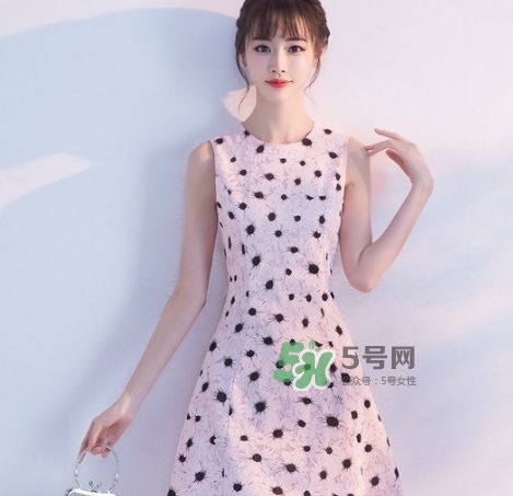 十月份去三亞穿什么衣服？10月份去三亞穿衣搭配