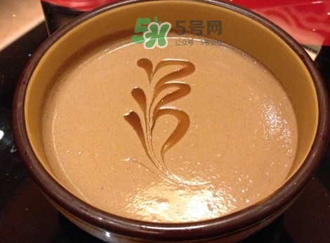 哺乳期能不能吃芝麻醬？坐月子可以吃芝麻醬嗎